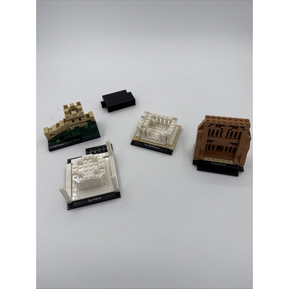 LEGO ARCHITECTURE: World of Wonders (40585) VIP Exclusive Missing A Few Pieces - Picture 1 of 9